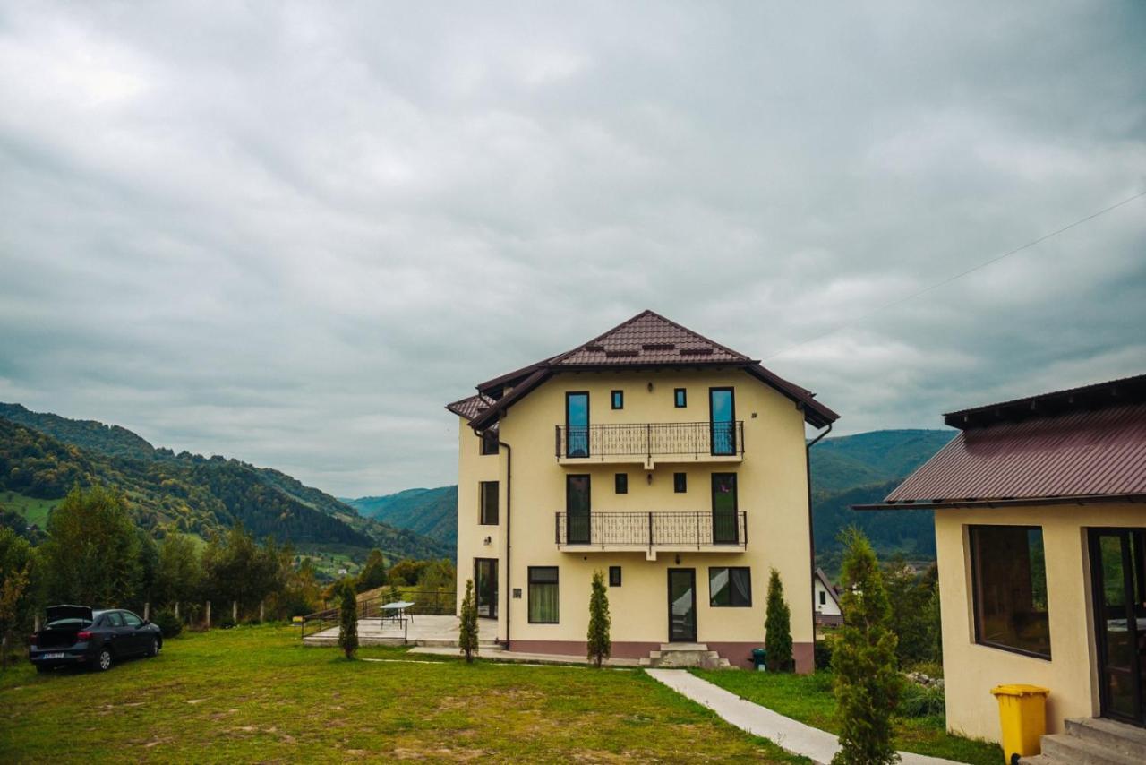 Vila Zorilor Dîmbovicioara エクステリア 写真