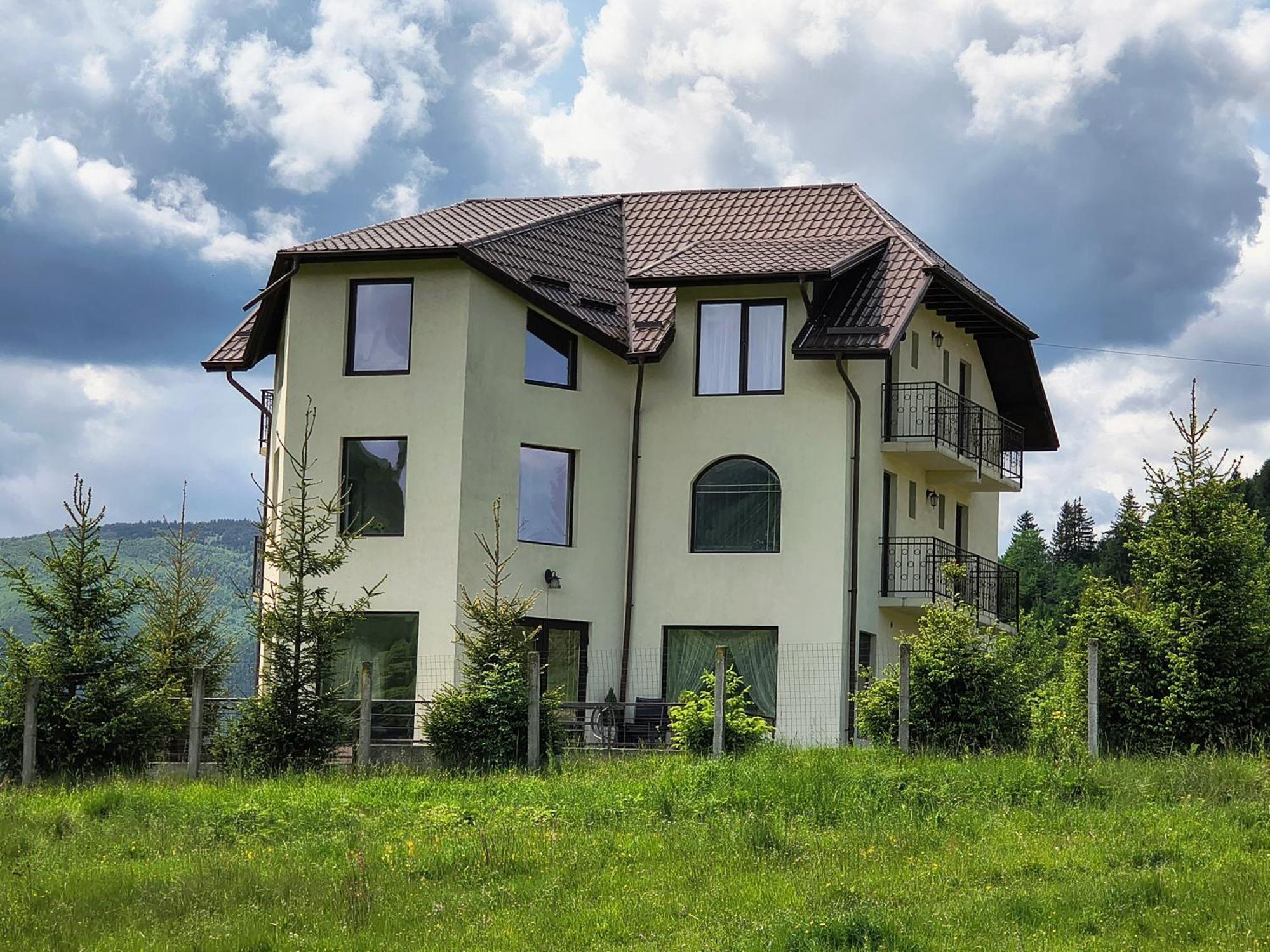 Vila Zorilor Dîmbovicioara エクステリア 写真